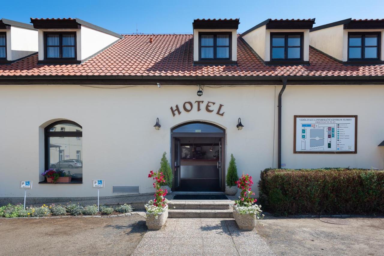 Hotel Floret Prŭhonice Eksteriør billede