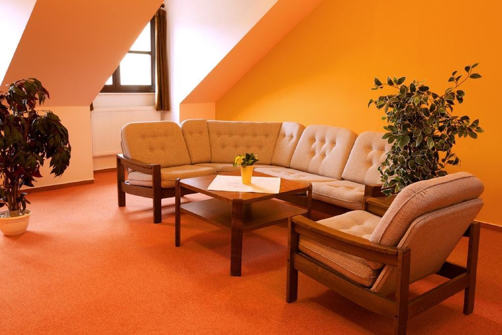 Hotel Floret Prŭhonice Eksteriør billede