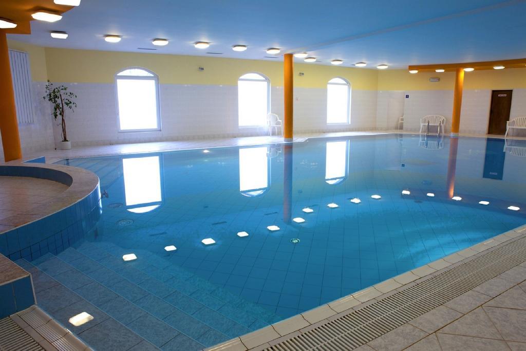 Hotel Floret Prŭhonice Eksteriør billede